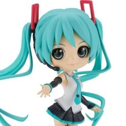 BANPRESTO Q Posket Vocaloid Hatsune Miku V4X Style (Ver. A)